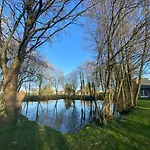 بيت للعطل La Maison De L'etang