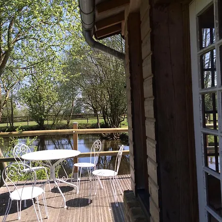 بيت للعطل La Maison De L'etang